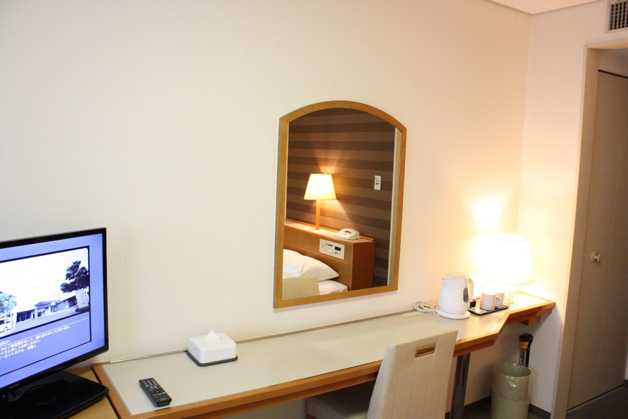 ฟุกุโอกะ รีเซนต์ โฮเต็ล Hotel ฟูกุโอกะ ภายนอก รูปภาพ