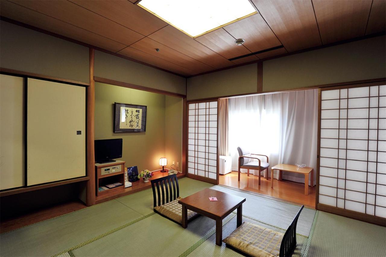 ฟุกุโอกะ รีเซนต์ โฮเต็ล Hotel ฟูกุโอกะ ภายนอก รูปภาพ